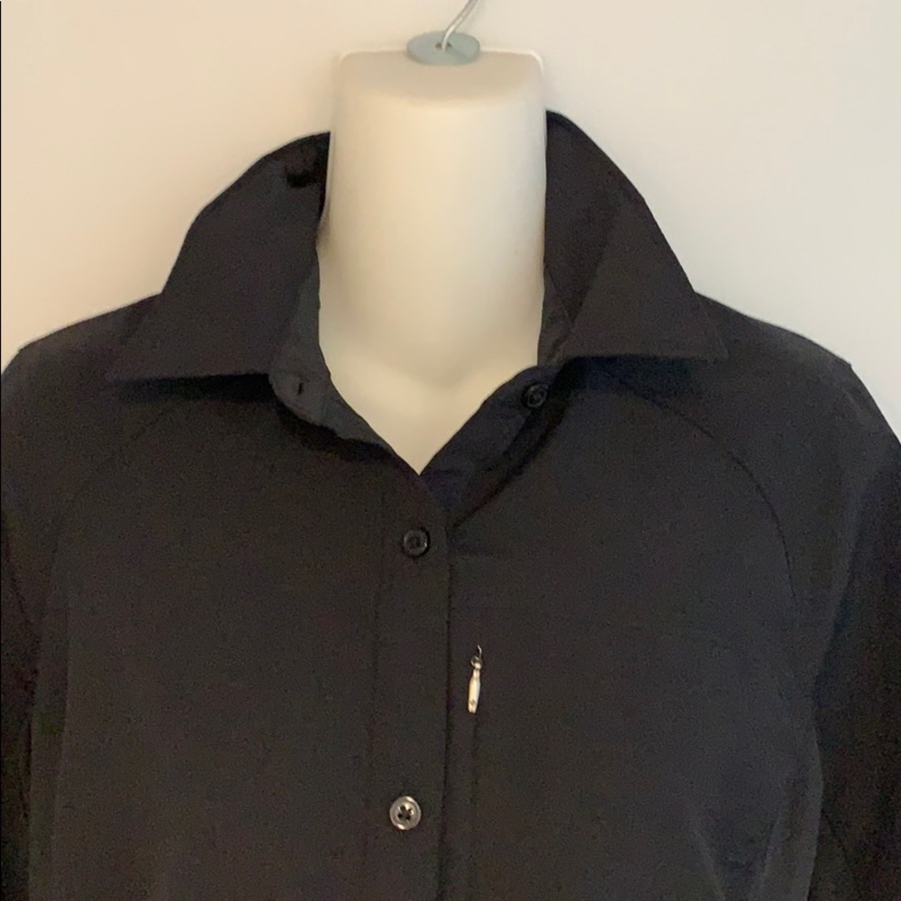 Columbia Women's Black Button-Up Top